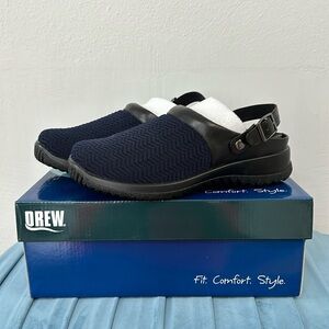 DREW Clog (Savannah Wavy - Navy) in 8.5 D